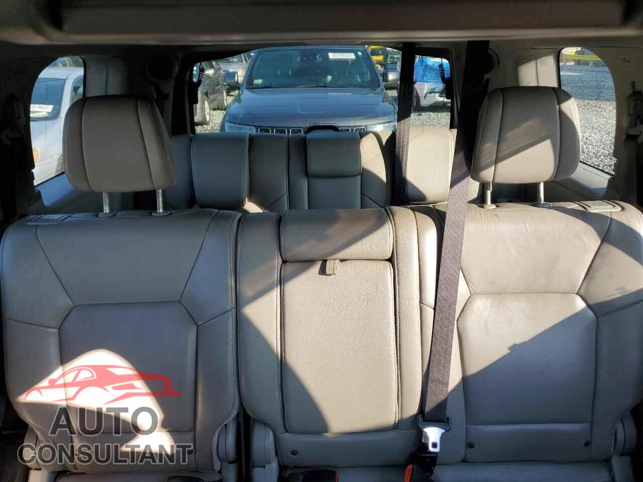 HONDA PILOT 2012 - 5FNYF4H9XCB059204