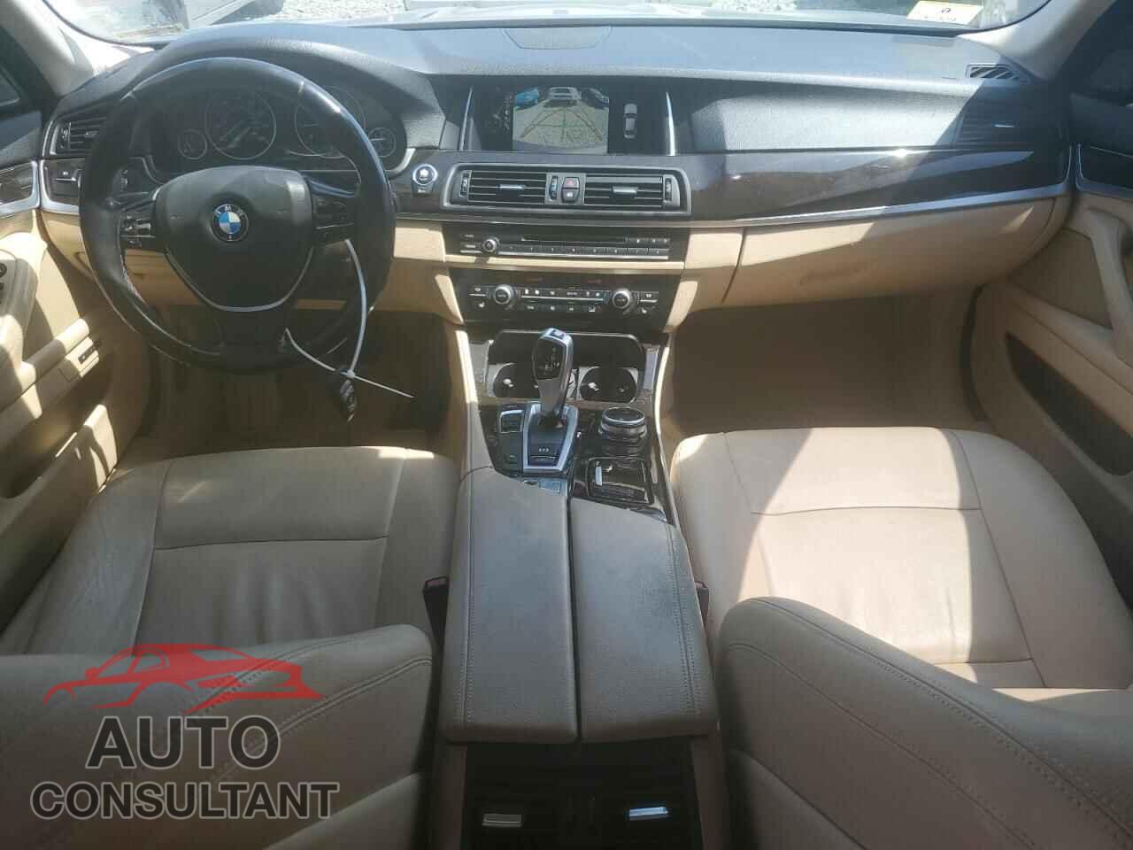 BMW 5 SERIES 2015 - WBA5A5C52FD513241