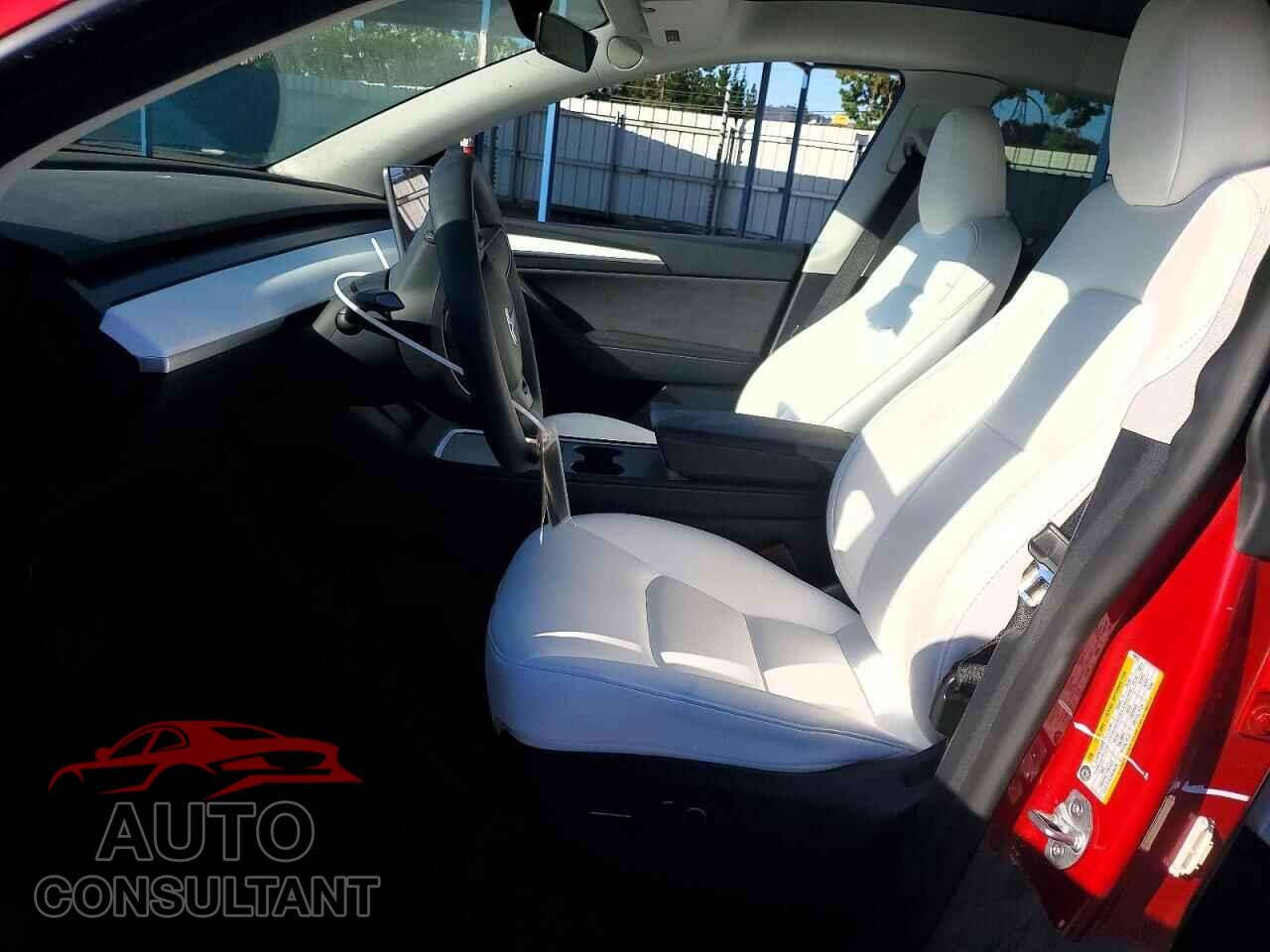 TESLA MODEL Y 2023 - 7SAYGDEE9PF806587