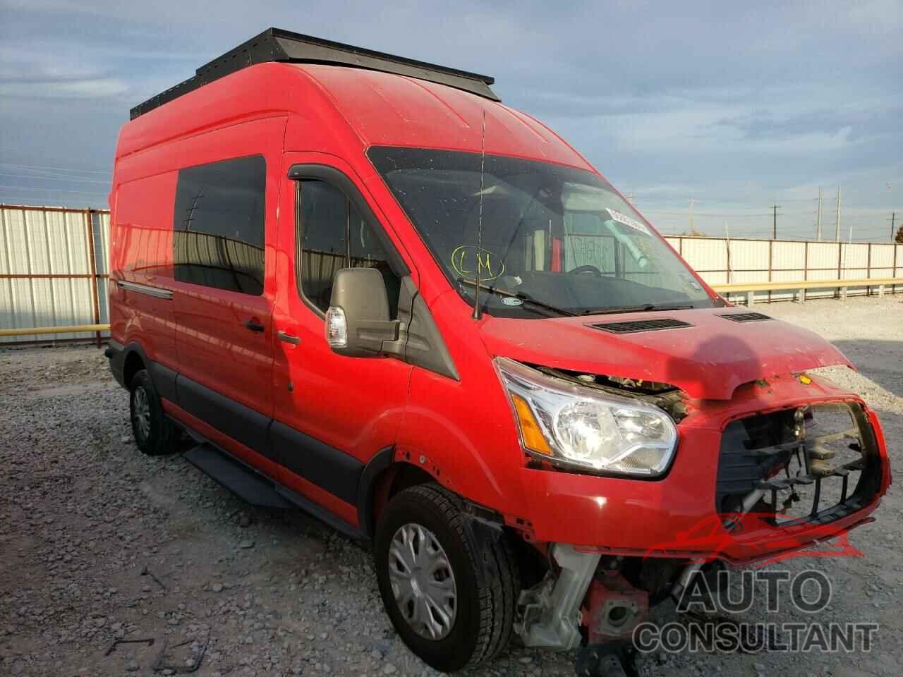 FORD TRANSIT CO 2018 - 1FTYR2XV2JKA31553