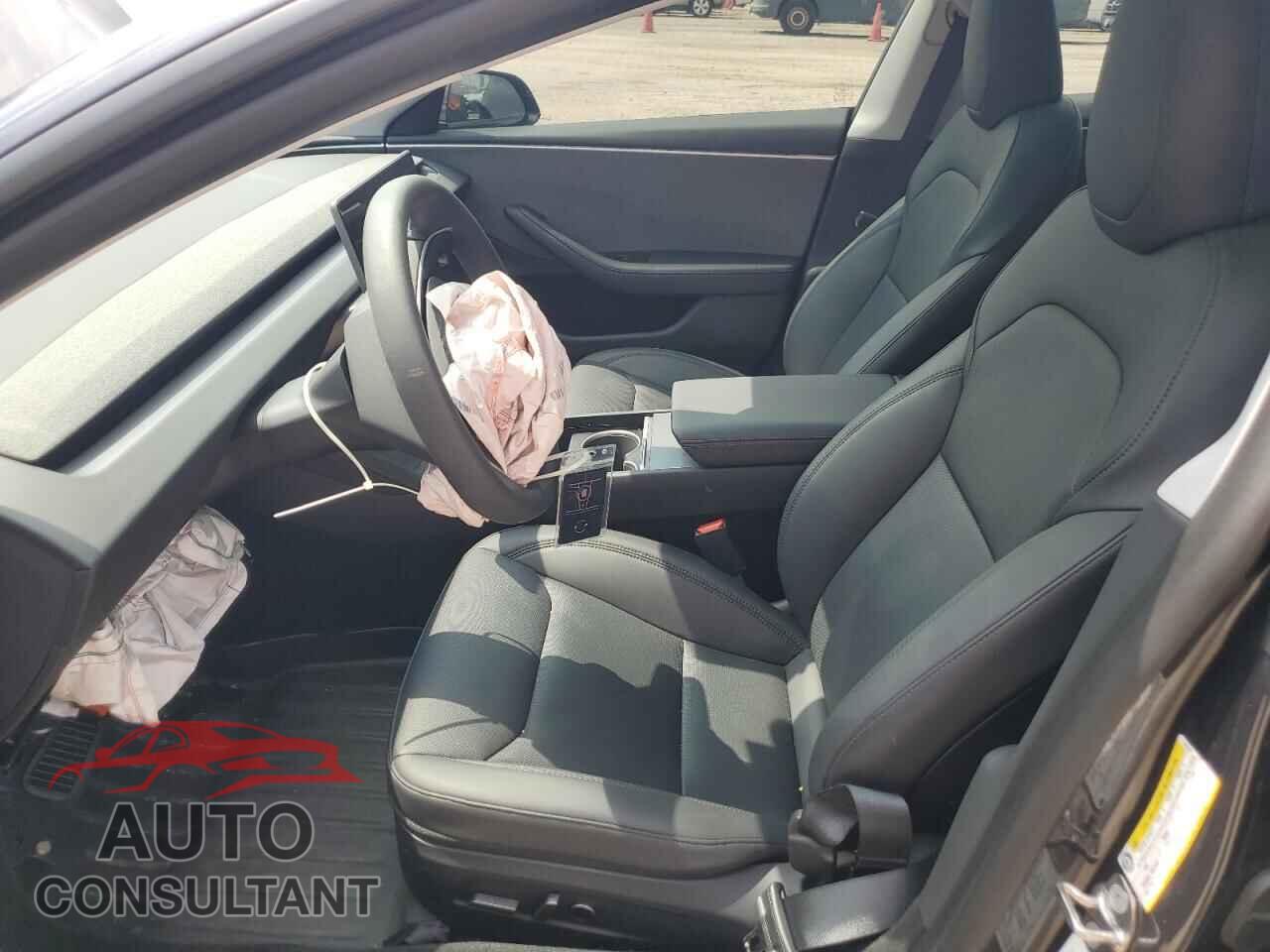TESLA MODEL 3 2024 - 5YJ3E1EA8RF746541