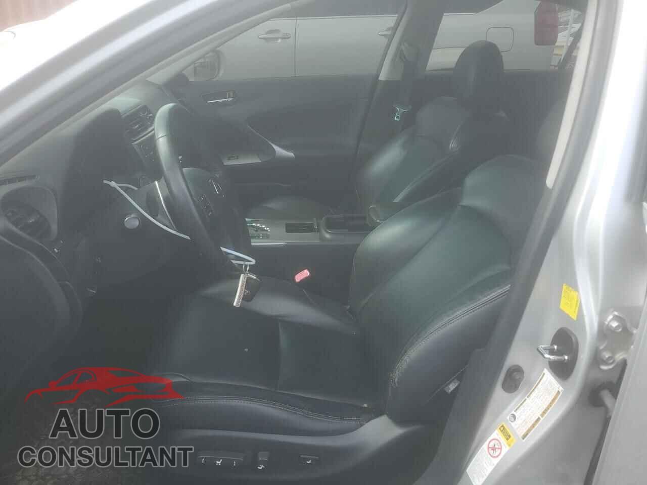 LEXUS IS 2010 - JTHBF5C20A5121017