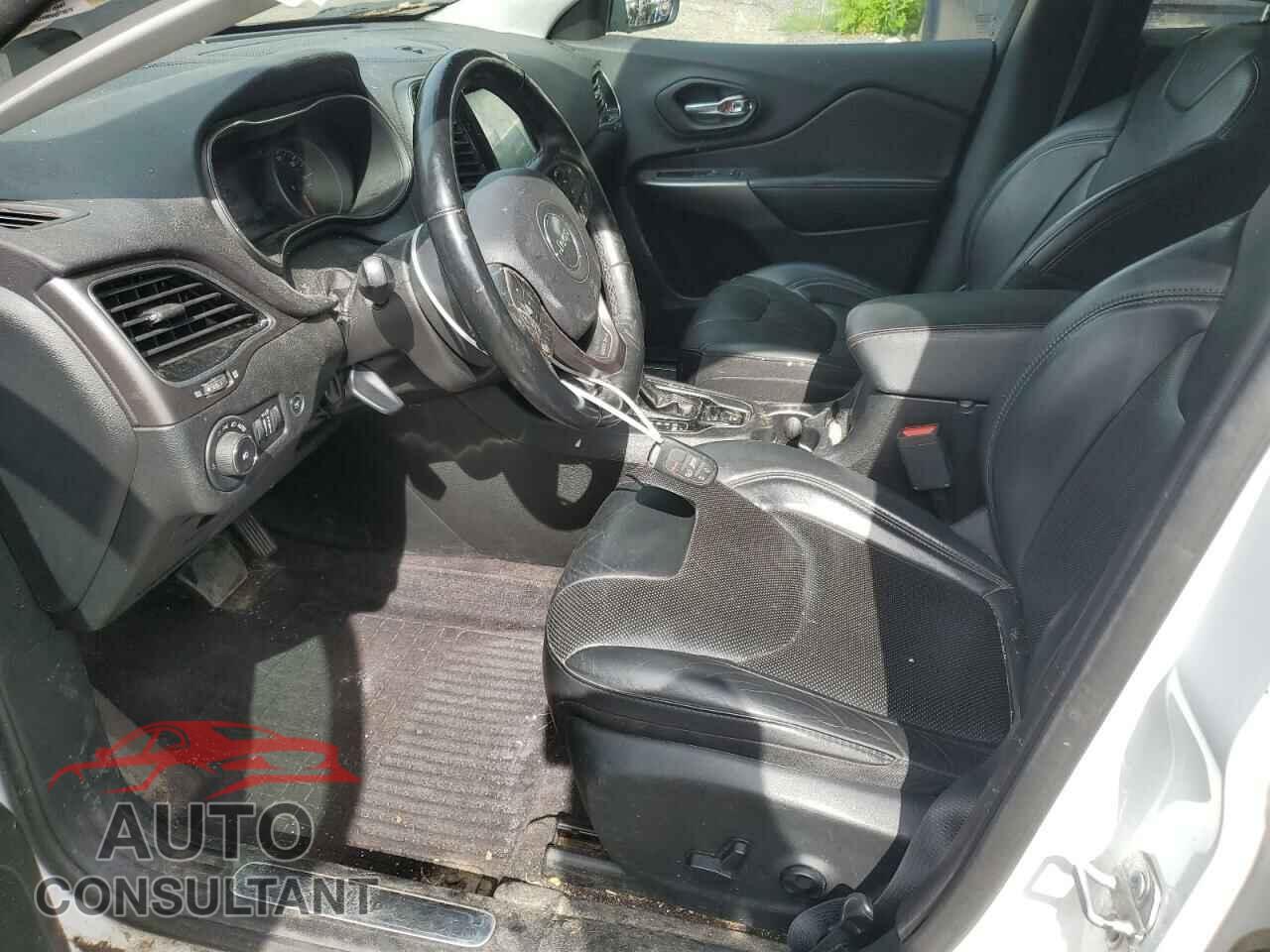 JEEP GRAND CHER 2019 - 1C4PJMDX9KD105545