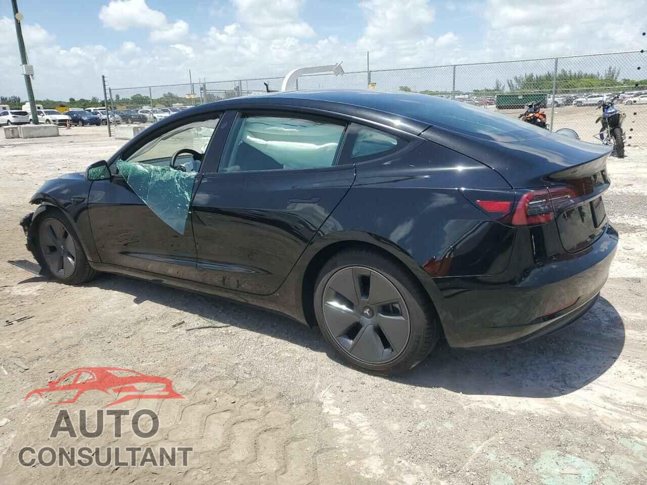 TESLA MODEL 3 2023 - 5YJ3E1EA5PF598121