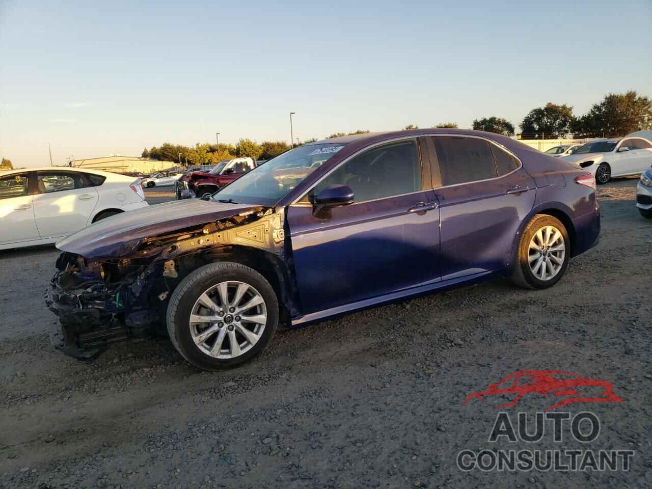 TOYOTA CAMRY 2018 - 4T1B11HK7JU591788