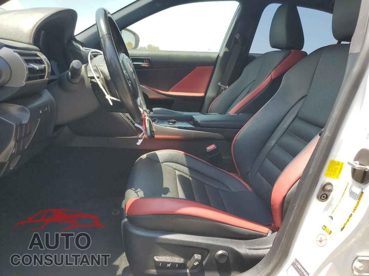 LEXUS IS 2015 - JTHBF1D20F5068561