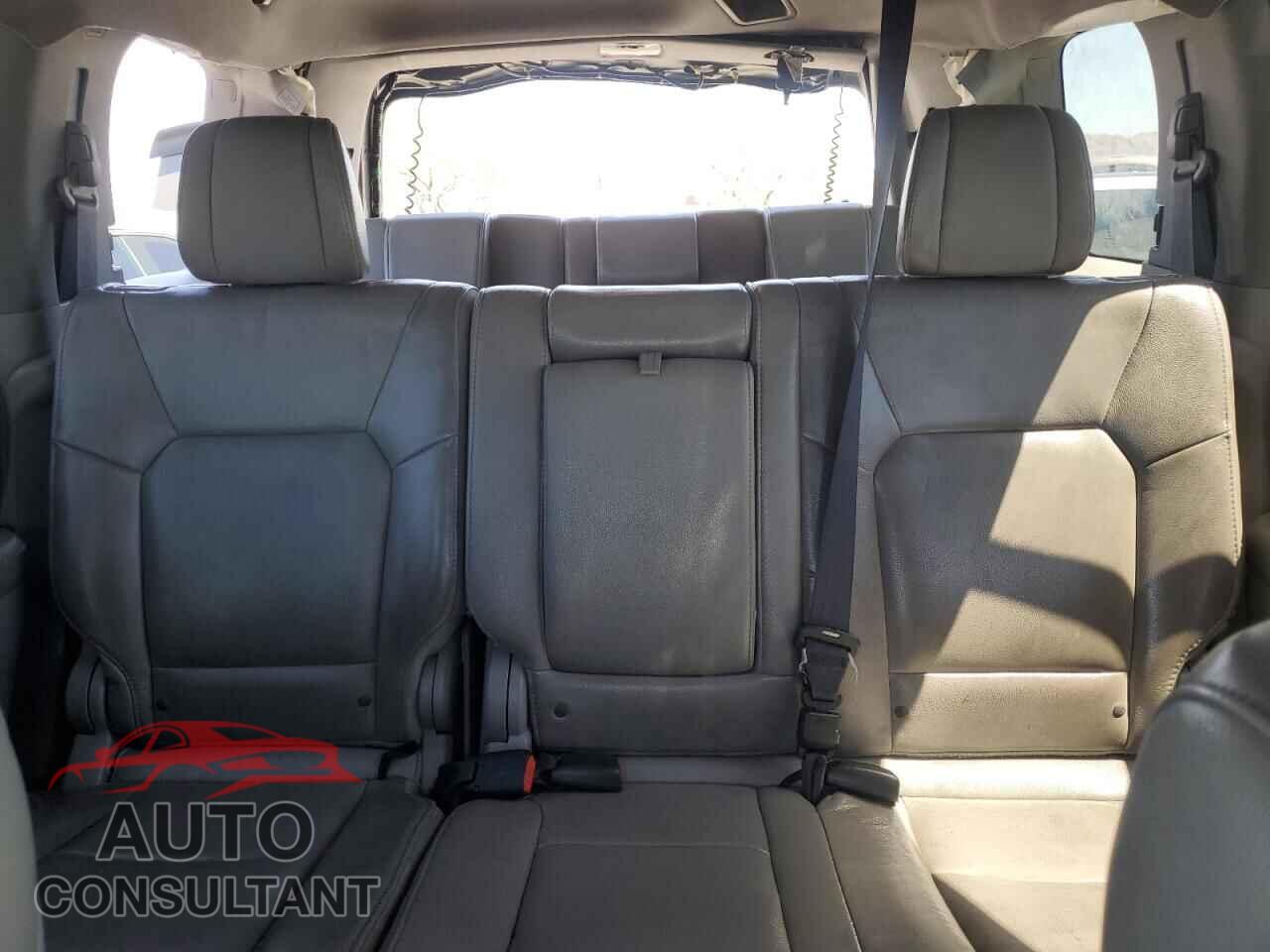 HONDA PILOT 2012 - 5FNYF3H60CB025157