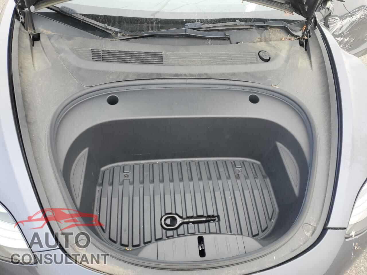 TESLA MODEL 3 2023 - 5YJ3E1EA7PF423093