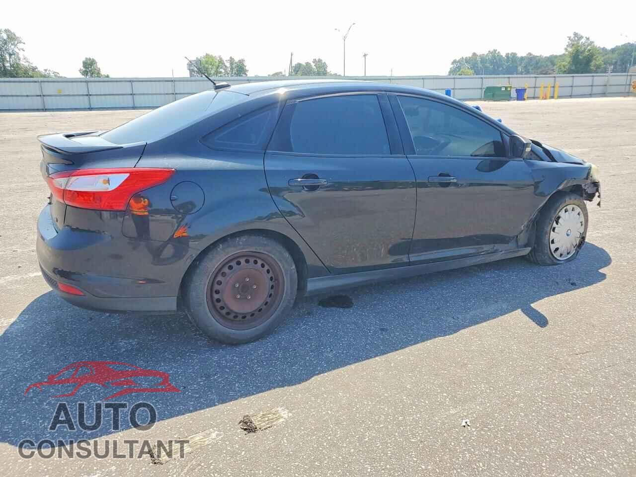 FORD FOCUS 2012 - 1FAHP3F26CL160191