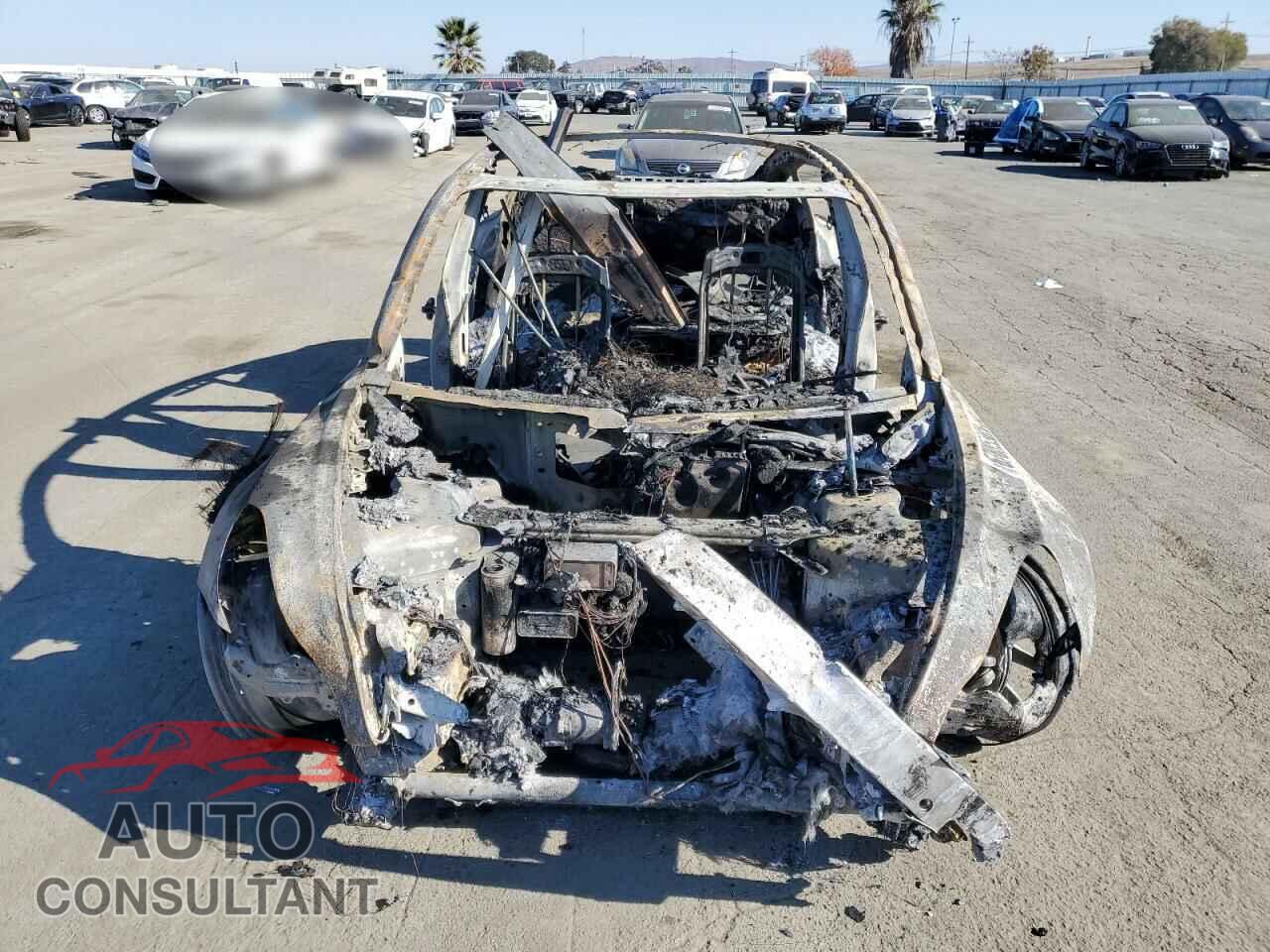 TESLA MODEL 3 2021 - 5YJ3E1EAXMF100068