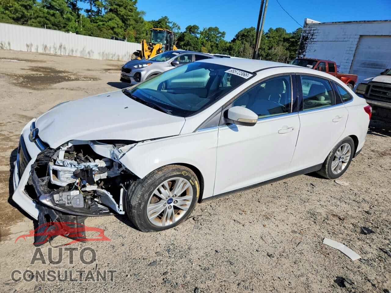 FORD FOCUS 2012 - 1FAHP3H26CL363546