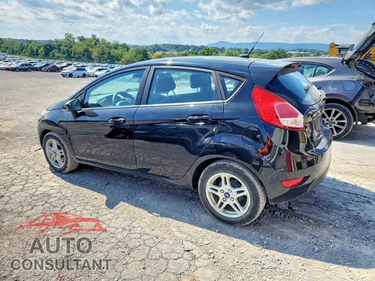 FORD FIESTA 2018 - 3FADP4EJ7JM101157