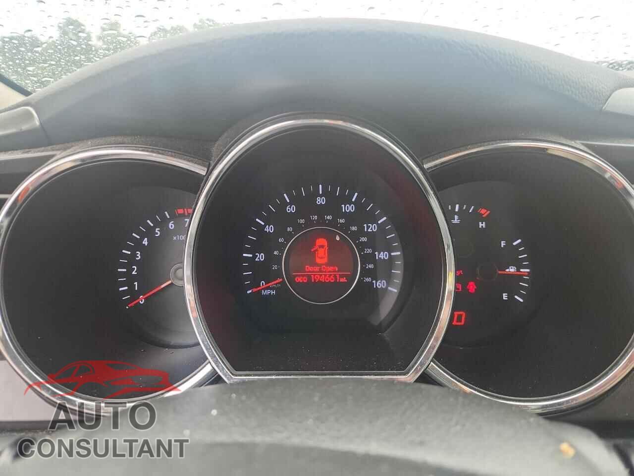 KIA OPTIMA 2011 - KNAGM4A76B5074130