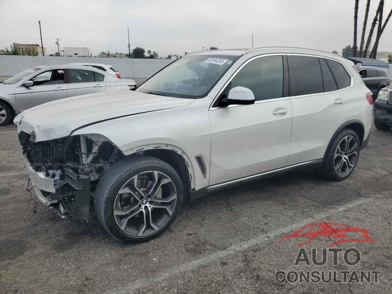 BMW X5 2021 - 5UXCR6C03M9H52585