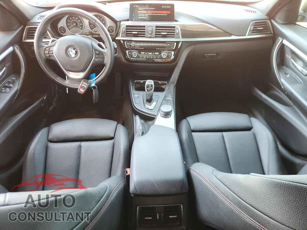 BMW 3 SERIES 2018 - WBA8B9C5XJEE81114