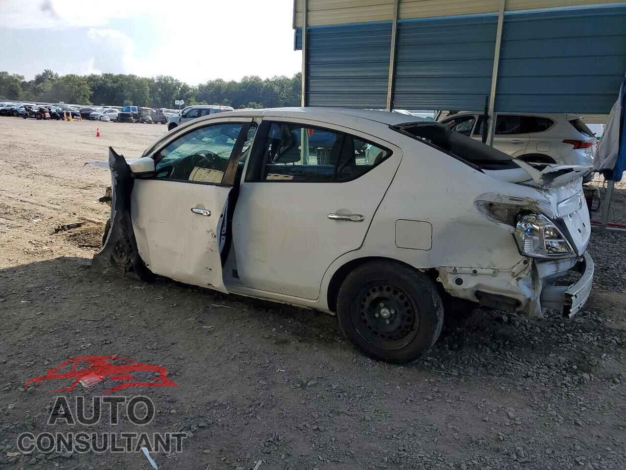 NISSAN VERSA 2017 - 3N1CN7AP3HL874640