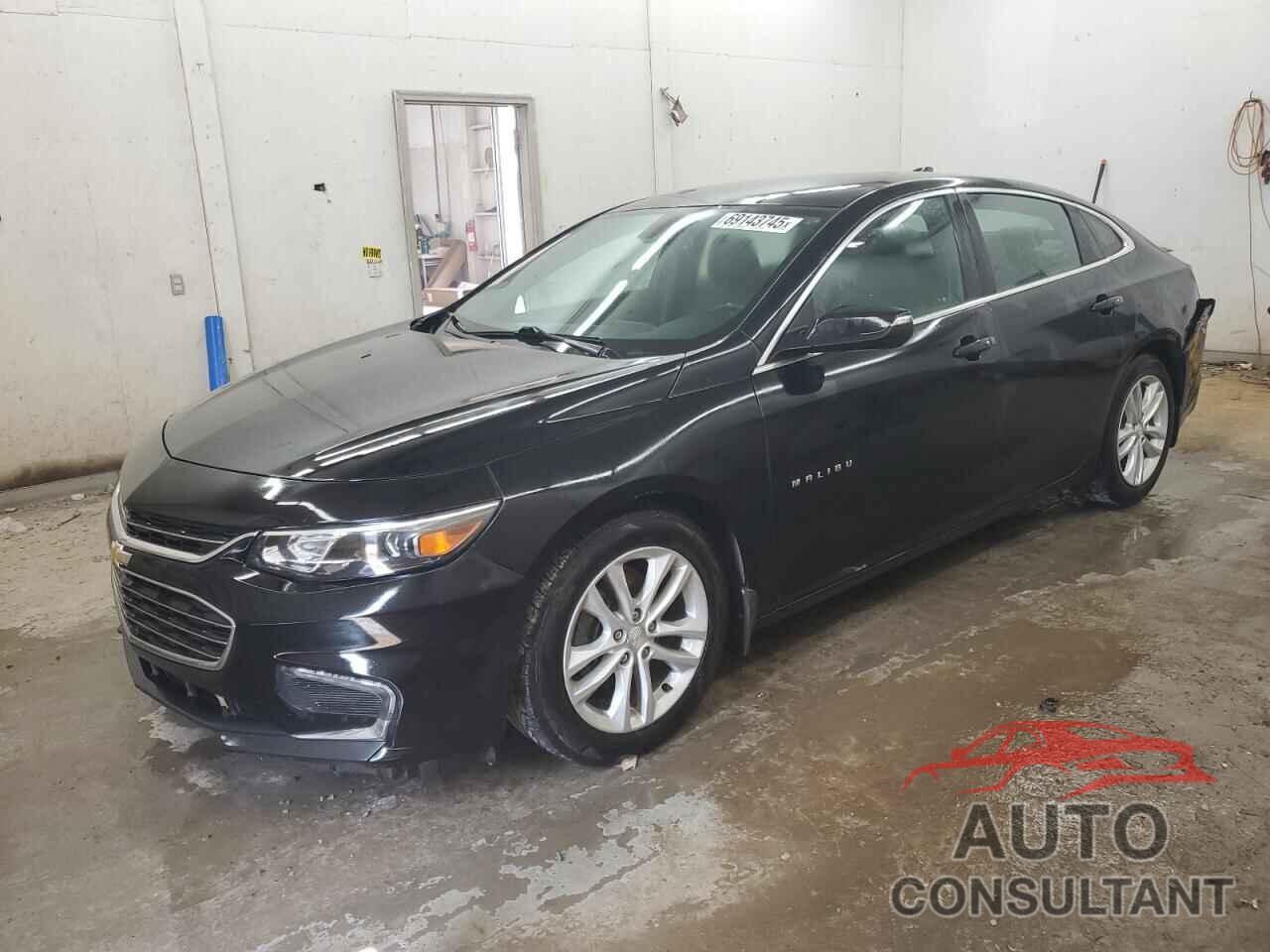 CHEVROLET MALIBU 2017 - 1G1ZE5ST7HF241780