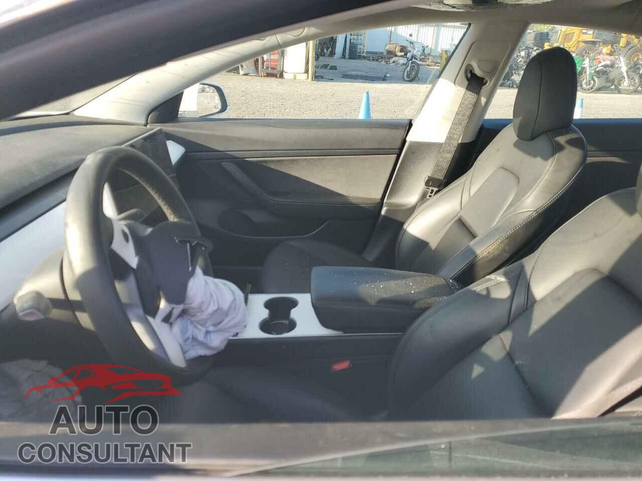 TESLA MODEL 3 2020 - 5YJ3E1EA3LF669858