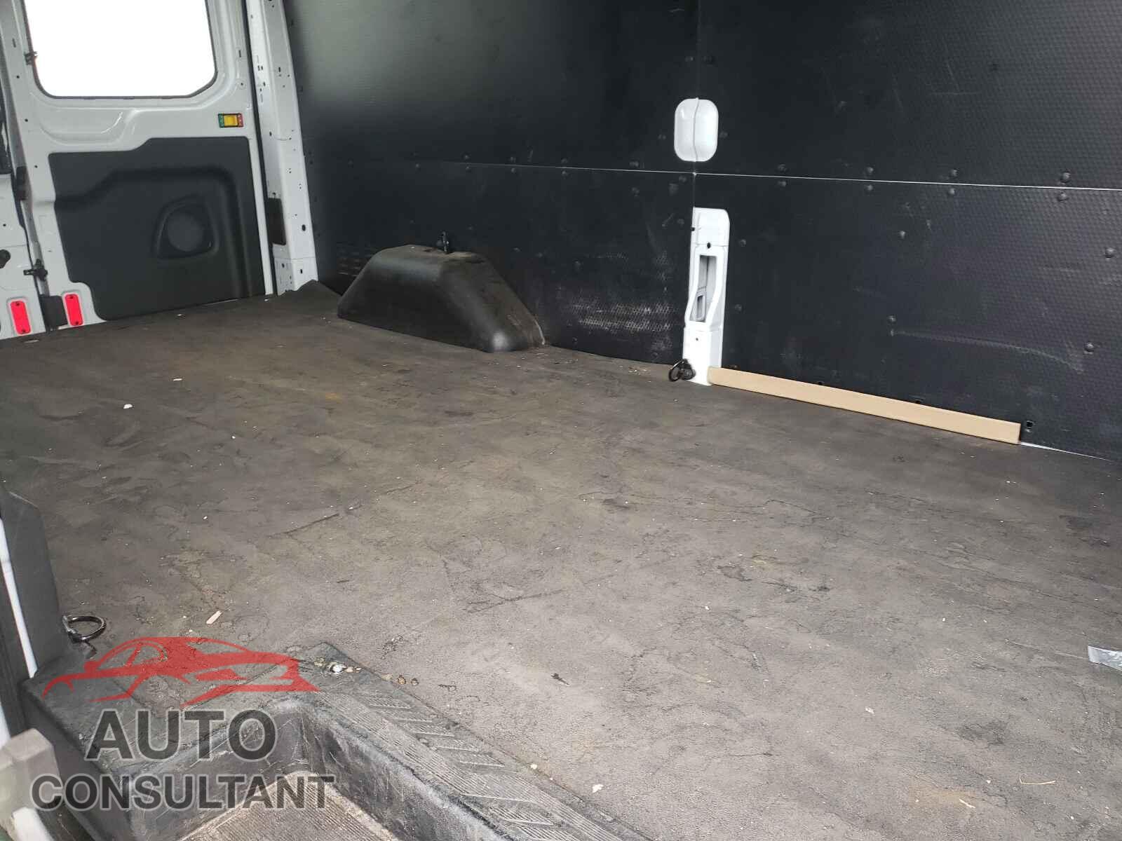 FORD TRANSIT CO 2018 - 1FTBW2CM0JKB12708