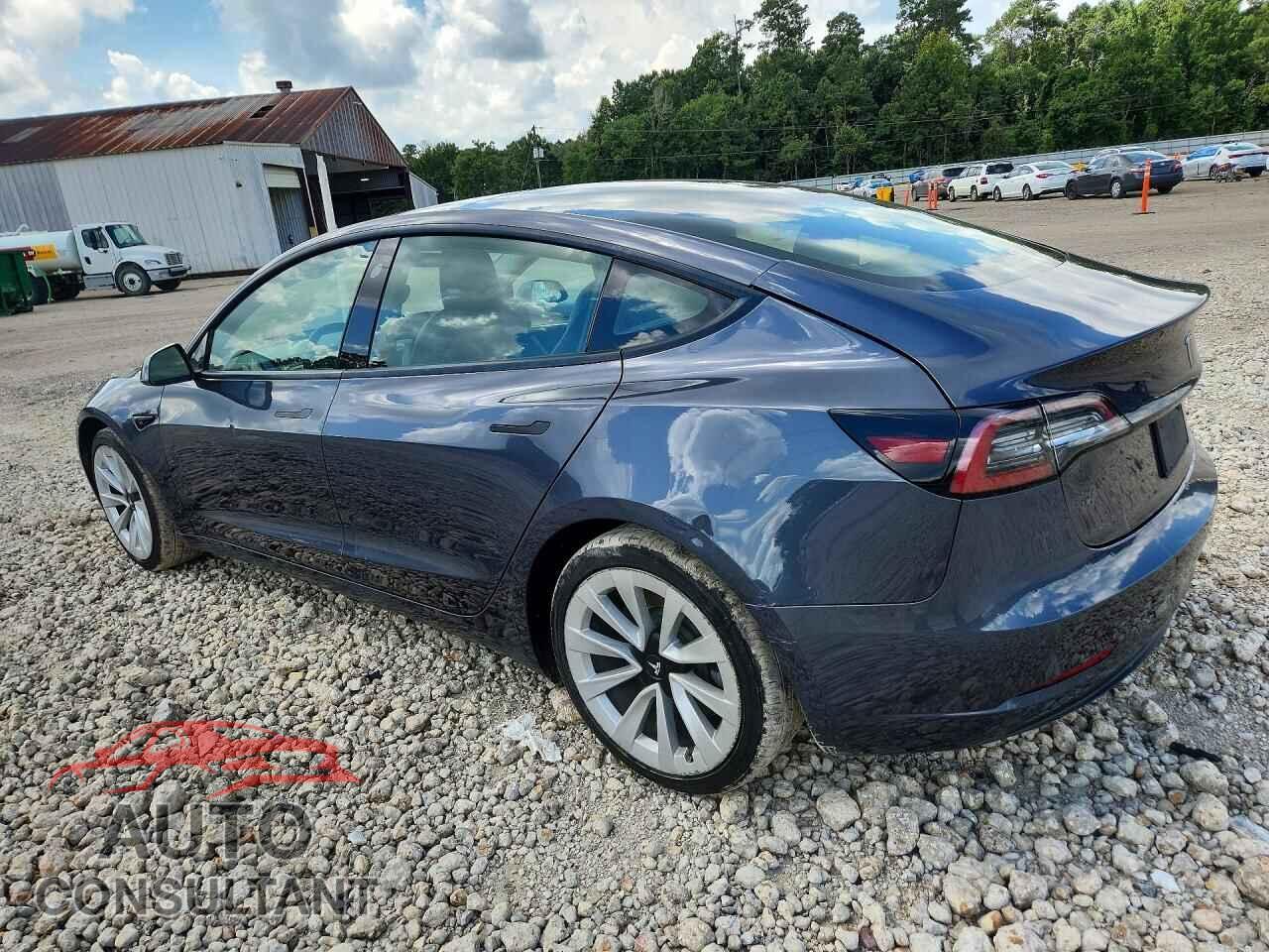 TESLA MODEL 3 2022 - 5YJ3E1EA5NF188089