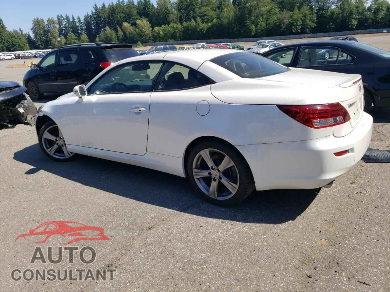 LEXUS IS 2014 - JTHFF2C25E2531190
