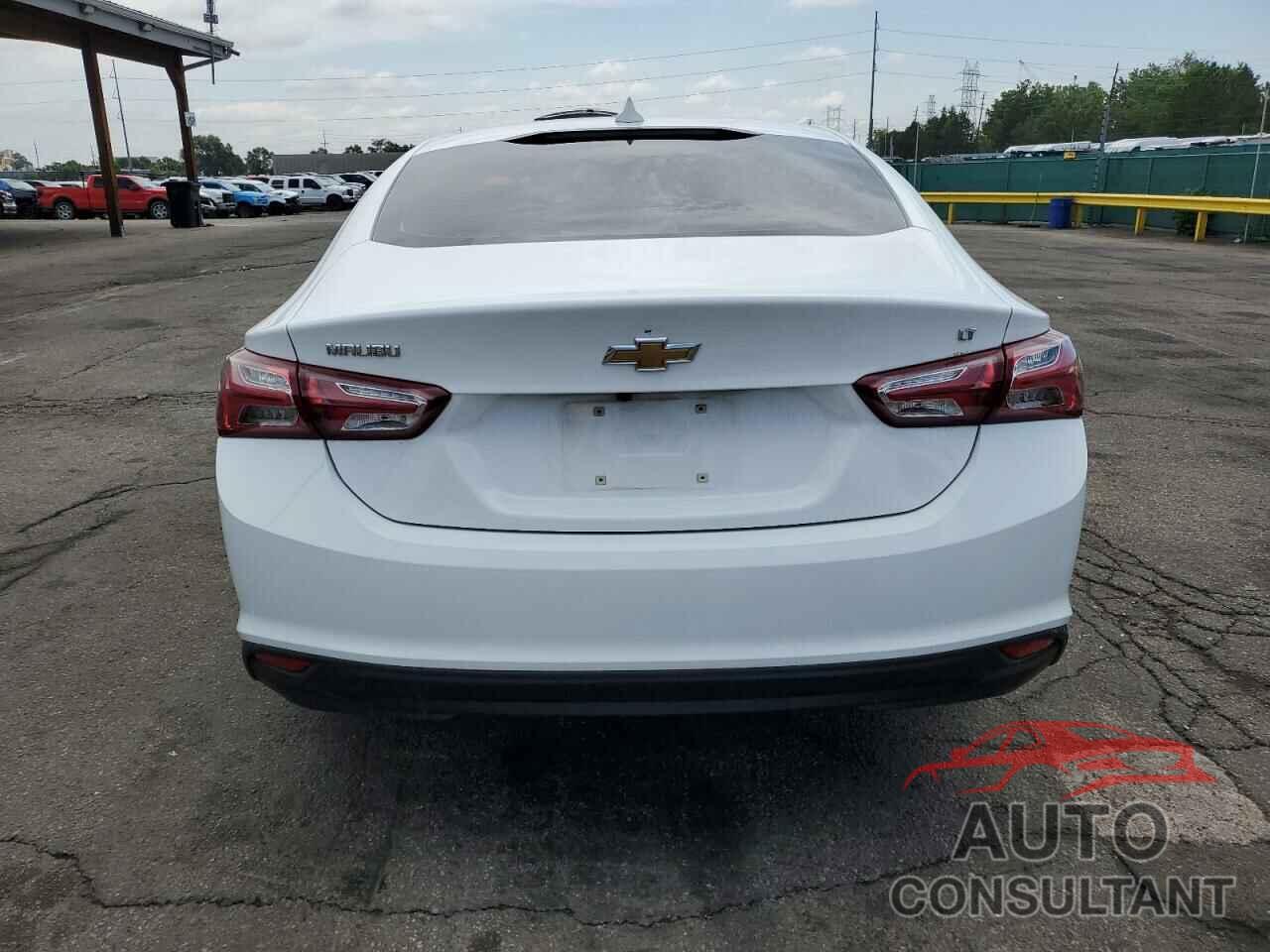 CHEVROLET MALIBU 2019 - 1G1ZD5ST8KF167862