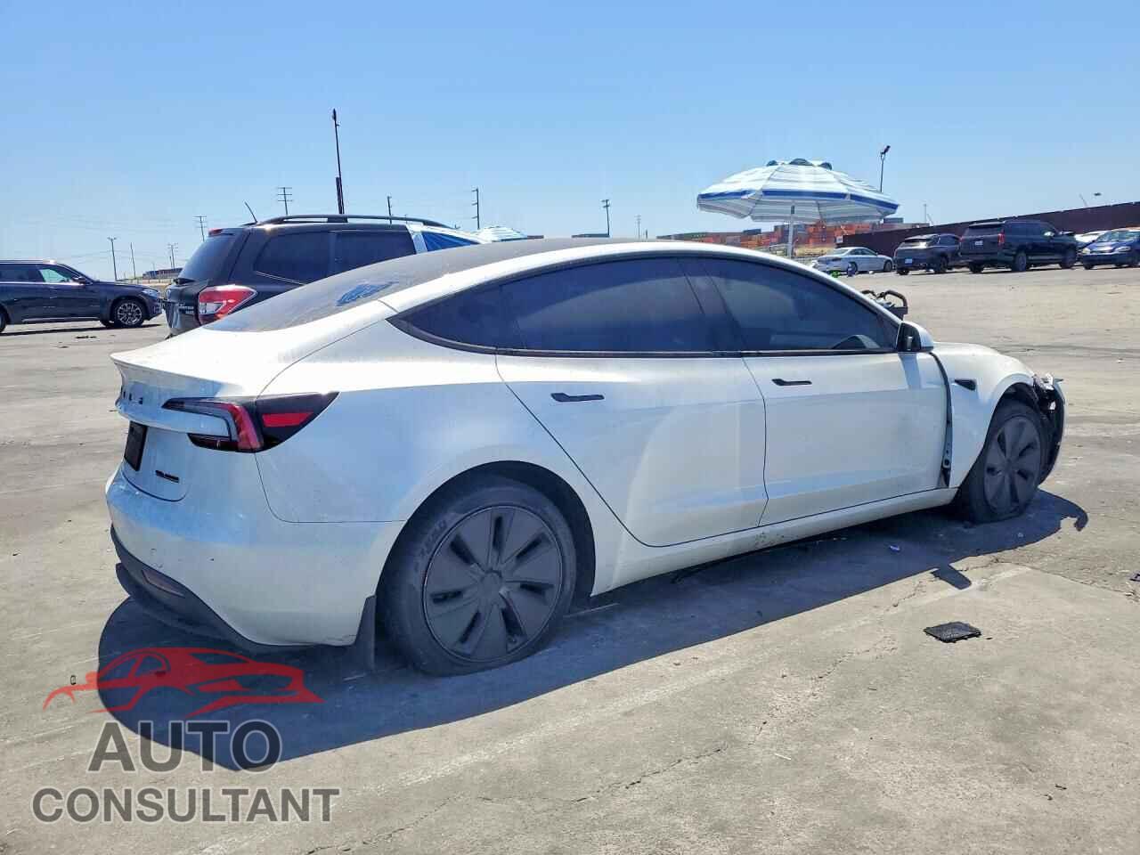 TESLA MODEL 3 2024 - 5YJ3E1EB6RF796606