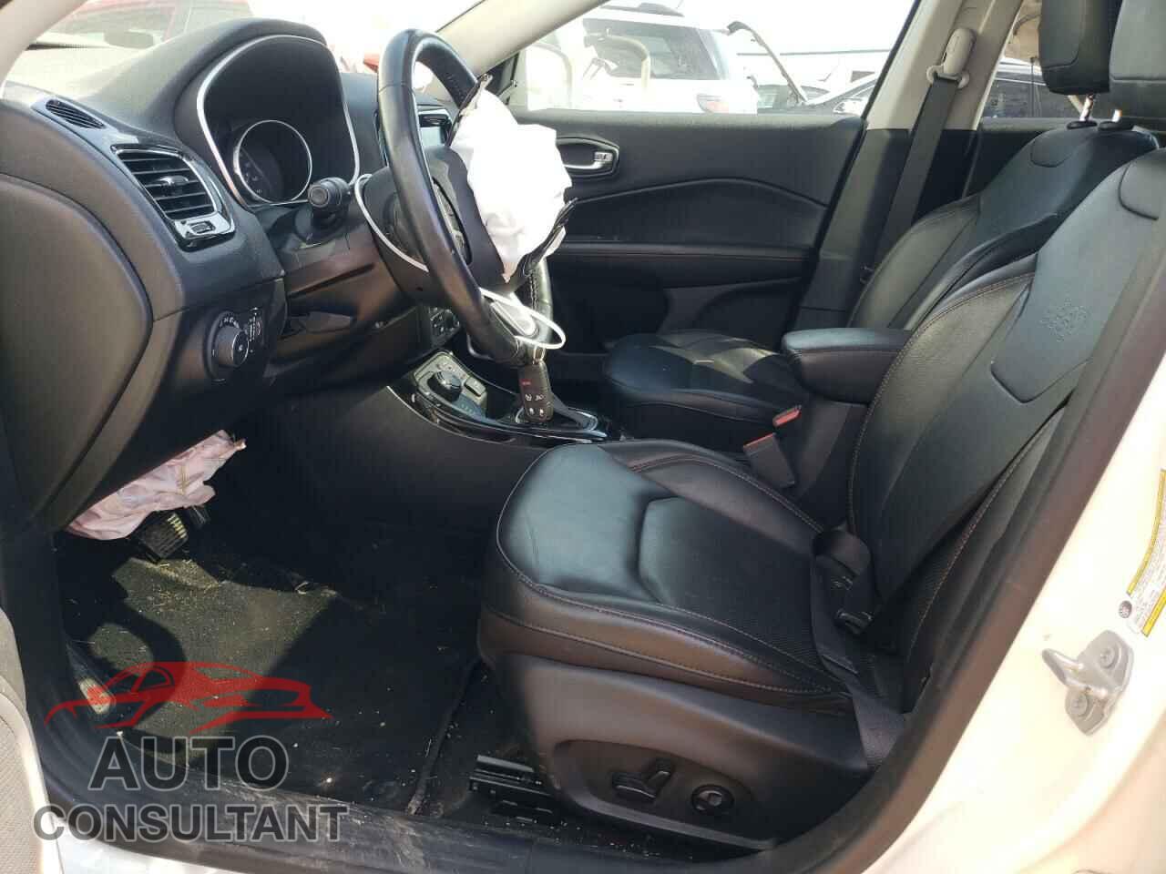 JEEP COMPASS 2019 - 3C4NJDCB8KT789950