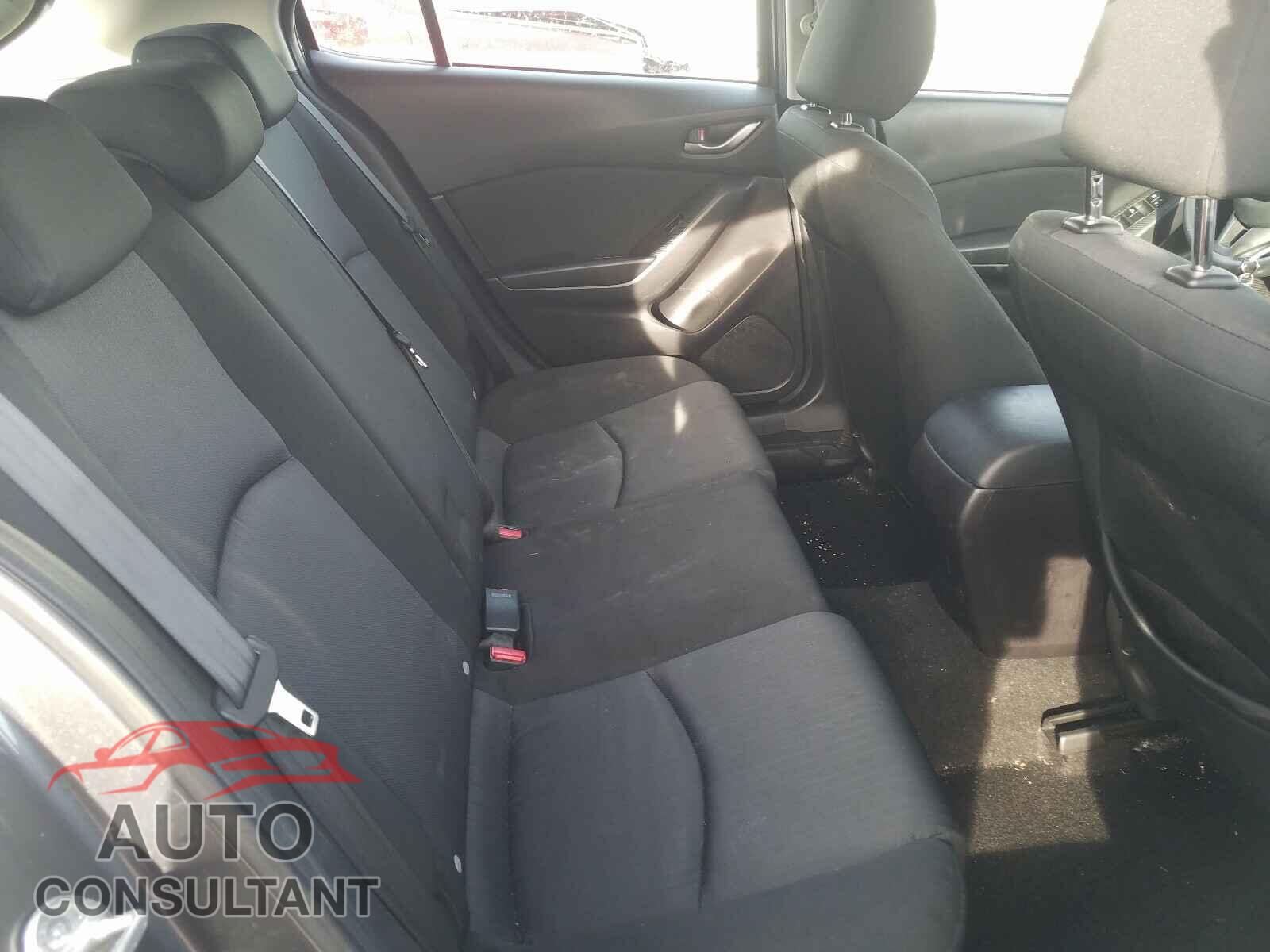 MAZDA 3 2016 - 3MZBM1J79GM309100