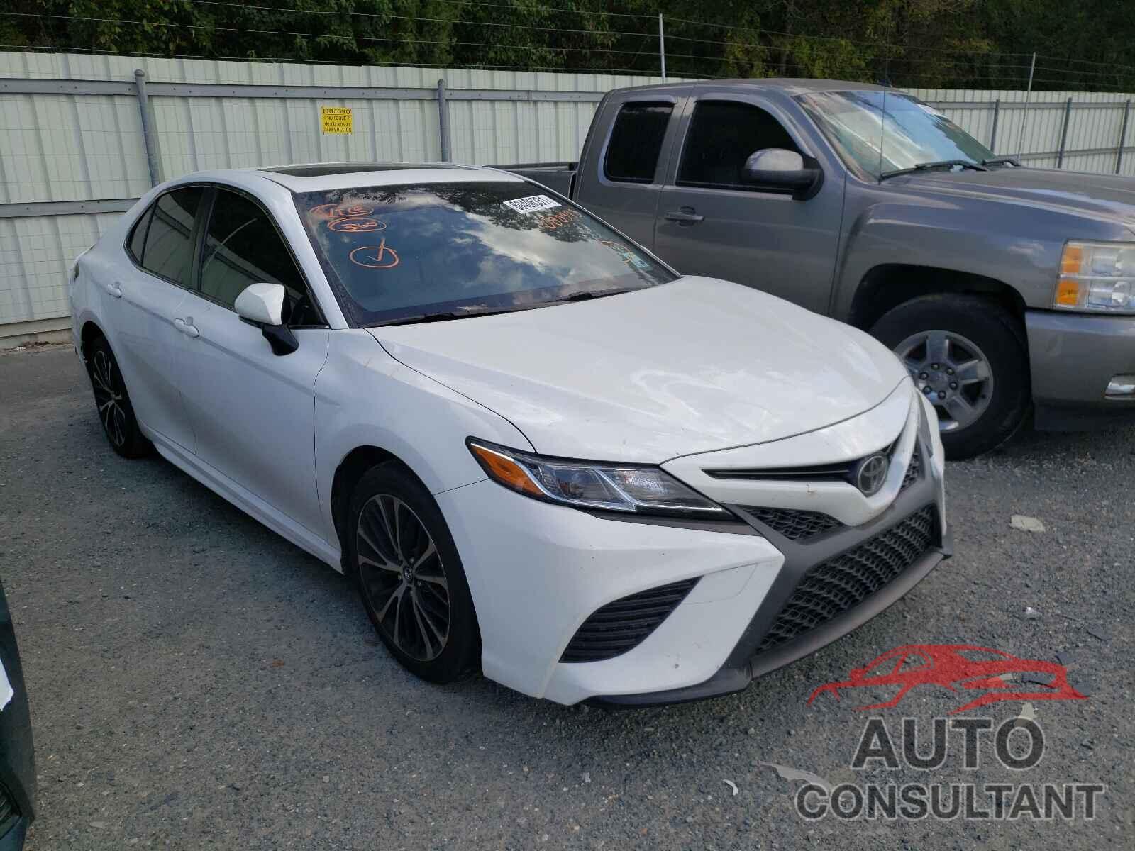 TOYOTA CAMRY 2018 - JTNB11HK8J3000373