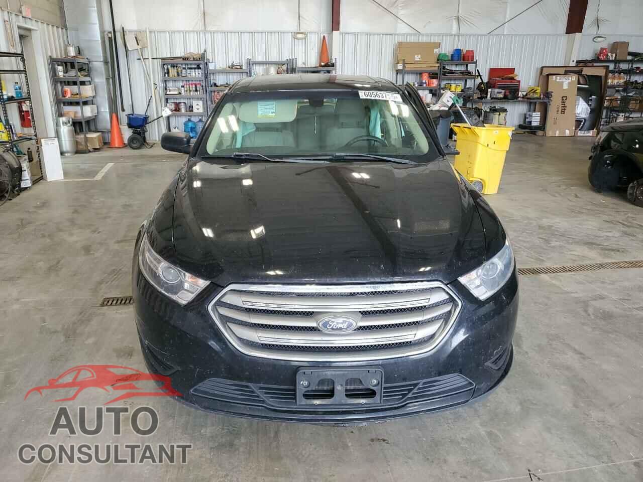 FORD TAURUS 2017 - 1FAHP2D86HG105323