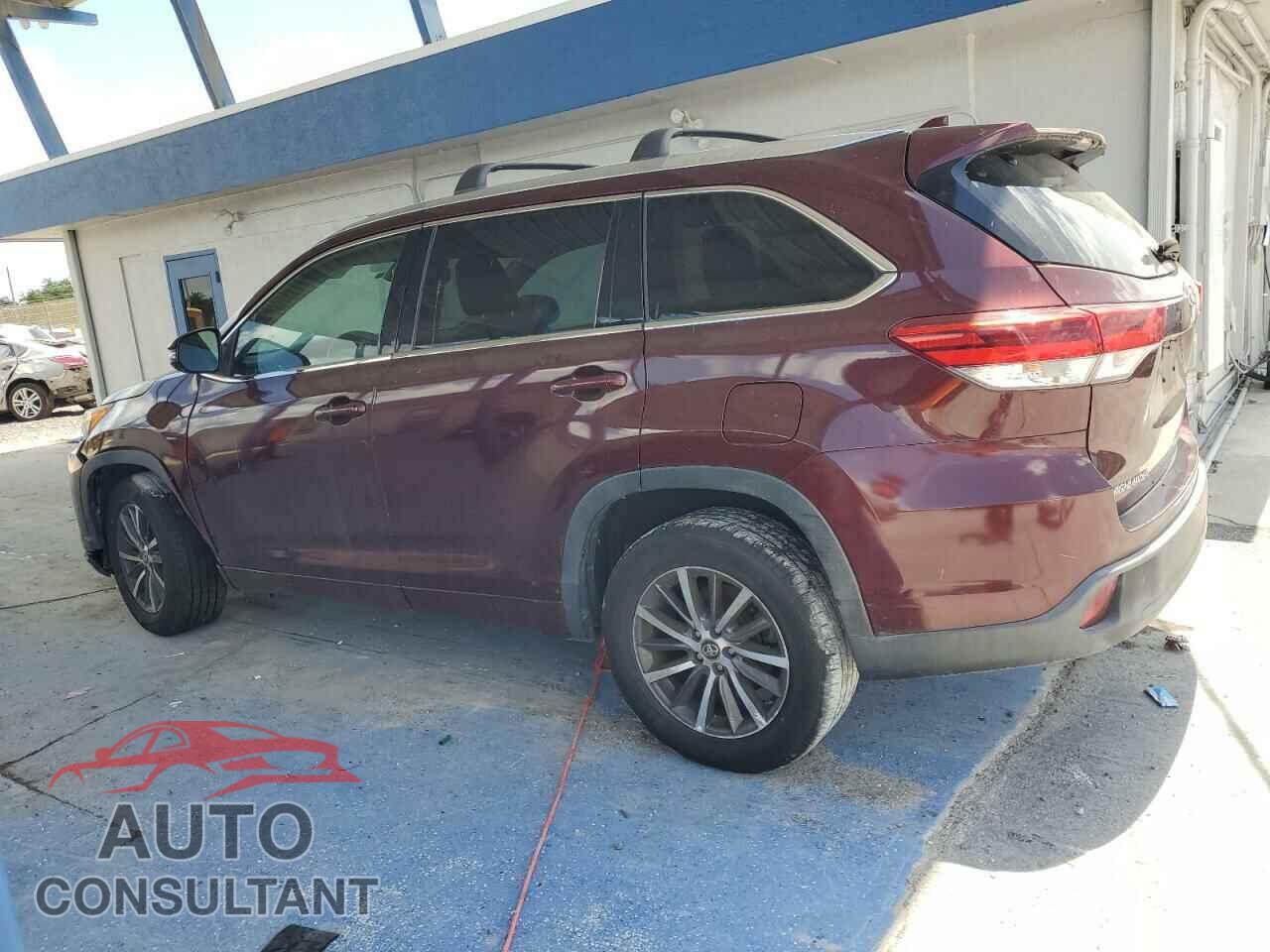 TOYOTA HIGHLANDER 2017 - 5TDKZRFH7HS228067