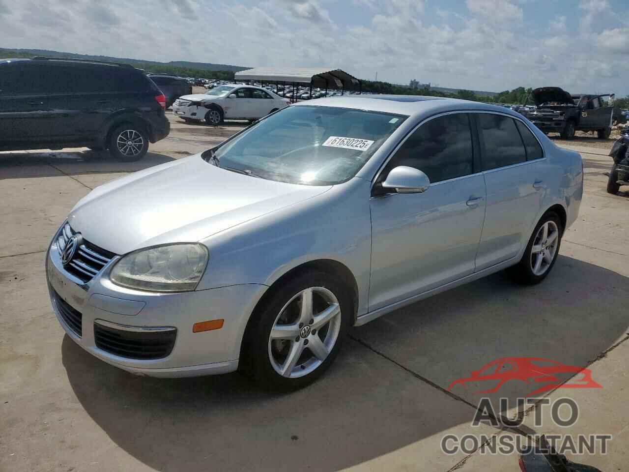 VOLKSWAGEN JETTA 2010 - 3VWRX7AJ4AM009427