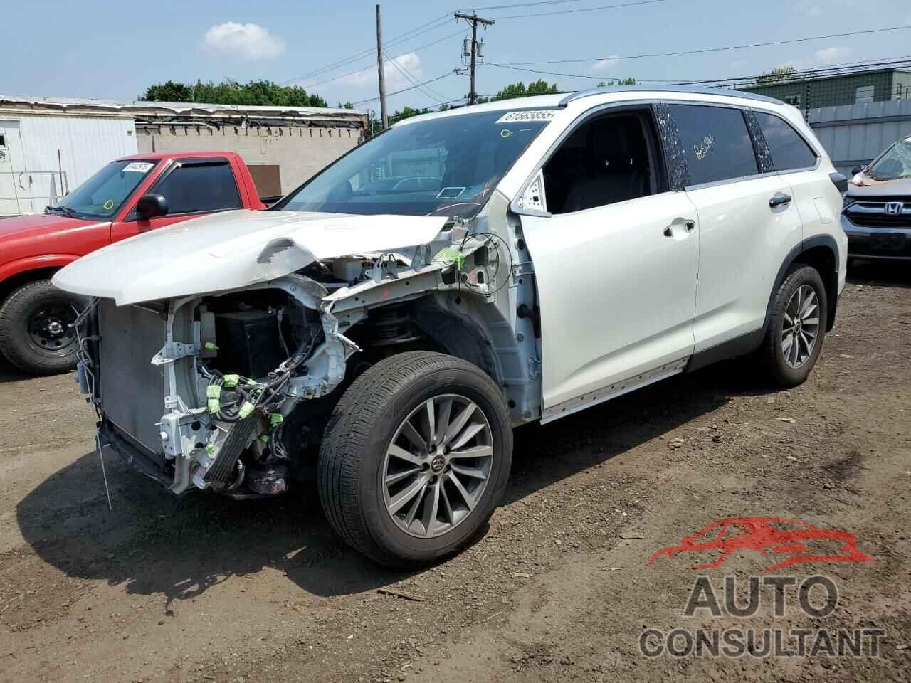 TOYOTA HIGHLANDER 2019 - 5TDJZRFH6KS592550