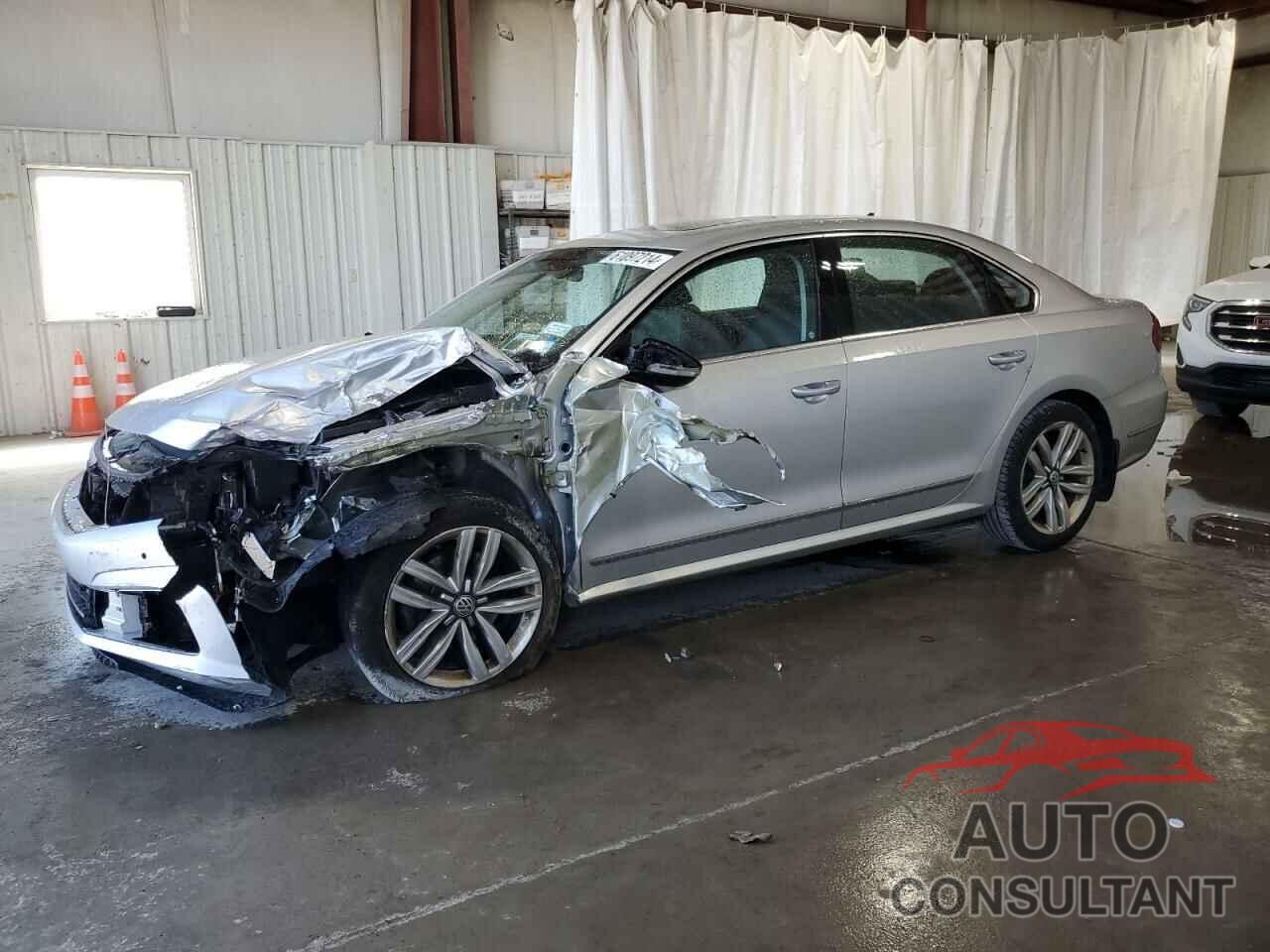 VOLKSWAGEN PASSAT 2017 - 1VWGT7A36HC055244