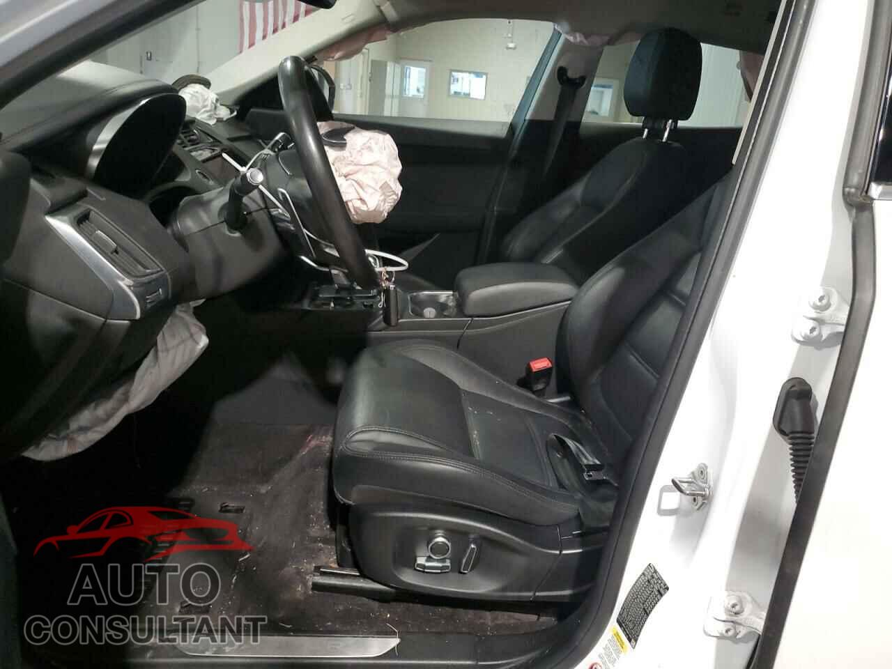 JAGUAR ETYPE 2022 - SADFP2FX1N1030622