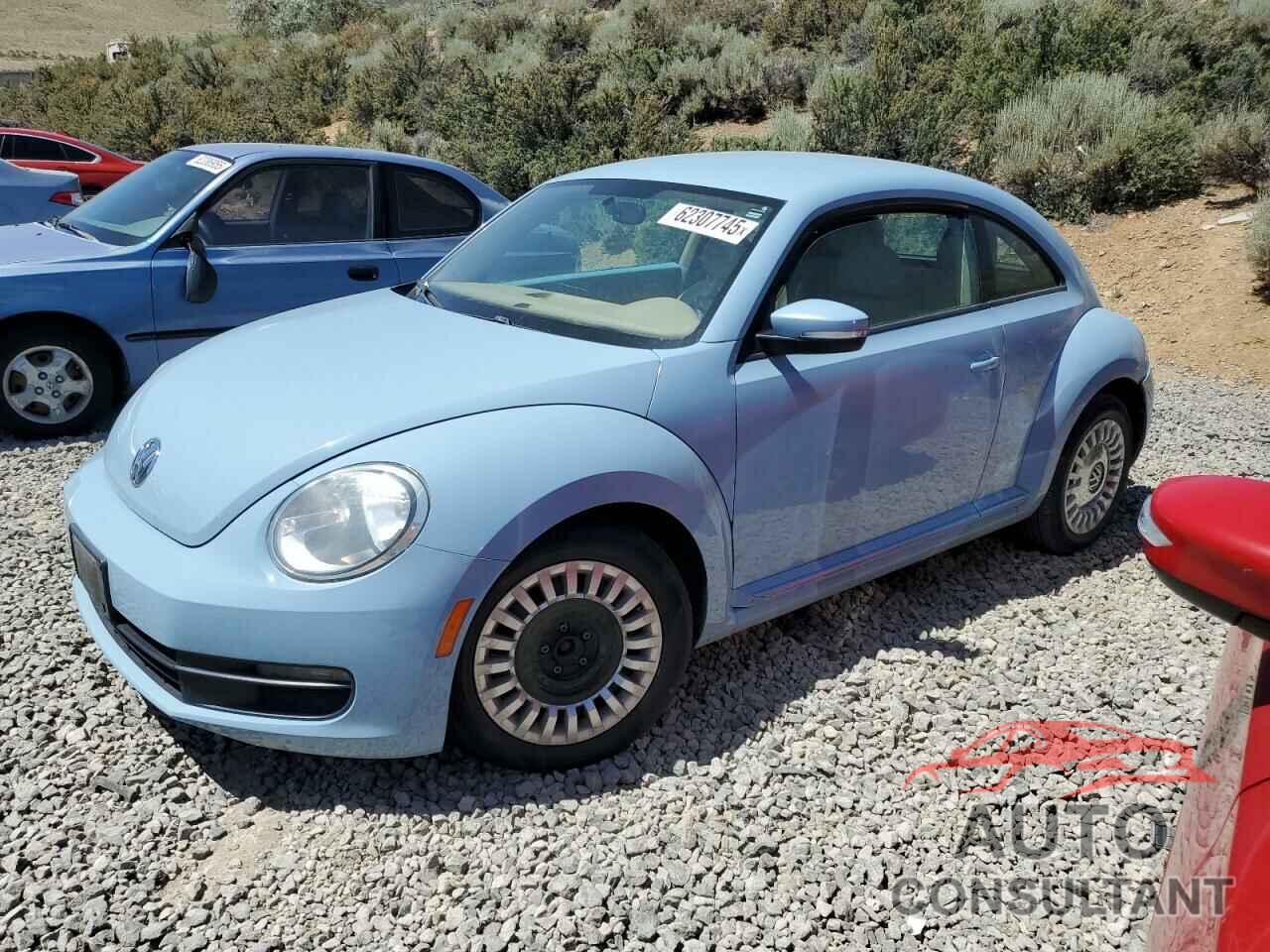 VOLKSWAGEN BEETLE 2015 - 3VWJ17AT1FM617221
