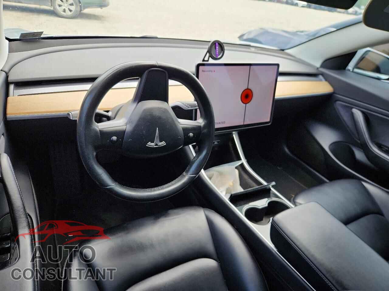 TESLA MODEL 3 2018 - 5YJ3E1EA8JF017850