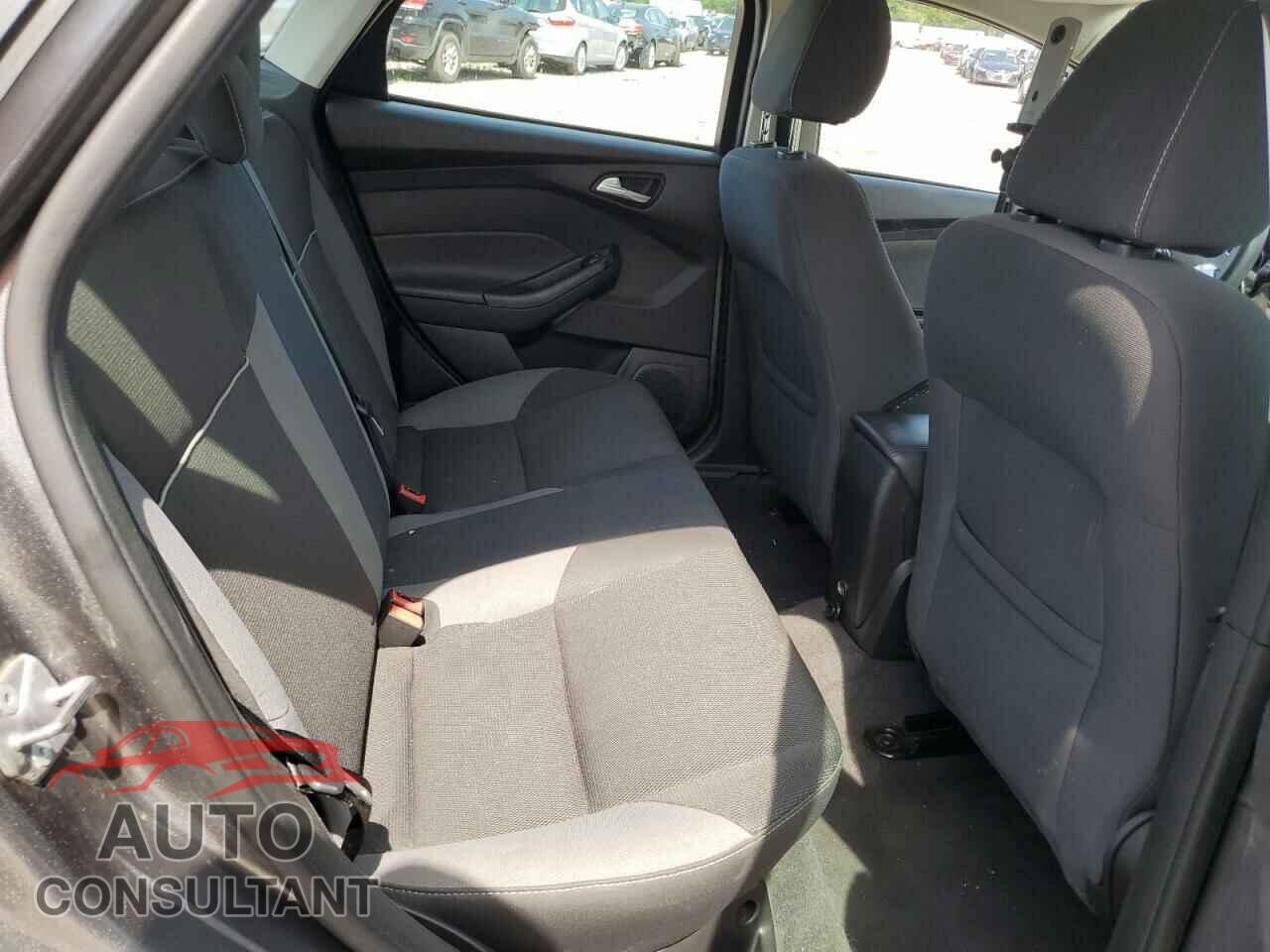 FORD FOCUS 2014 - 1FADP3F24EL344546