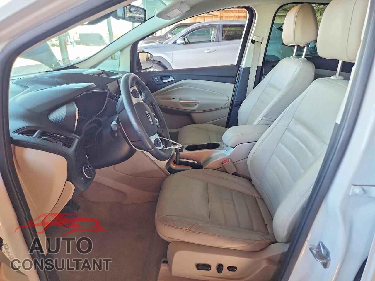 FORD CMAX 2015 - 1FADP5BU1FL109638
