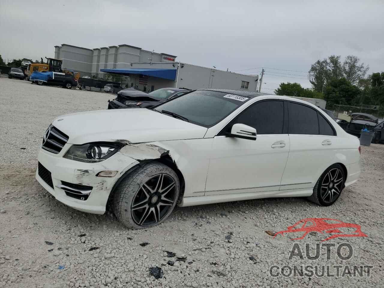 MERCEDES-BENZ C-CLASS 2014 - WDDGF5HB8EA946418