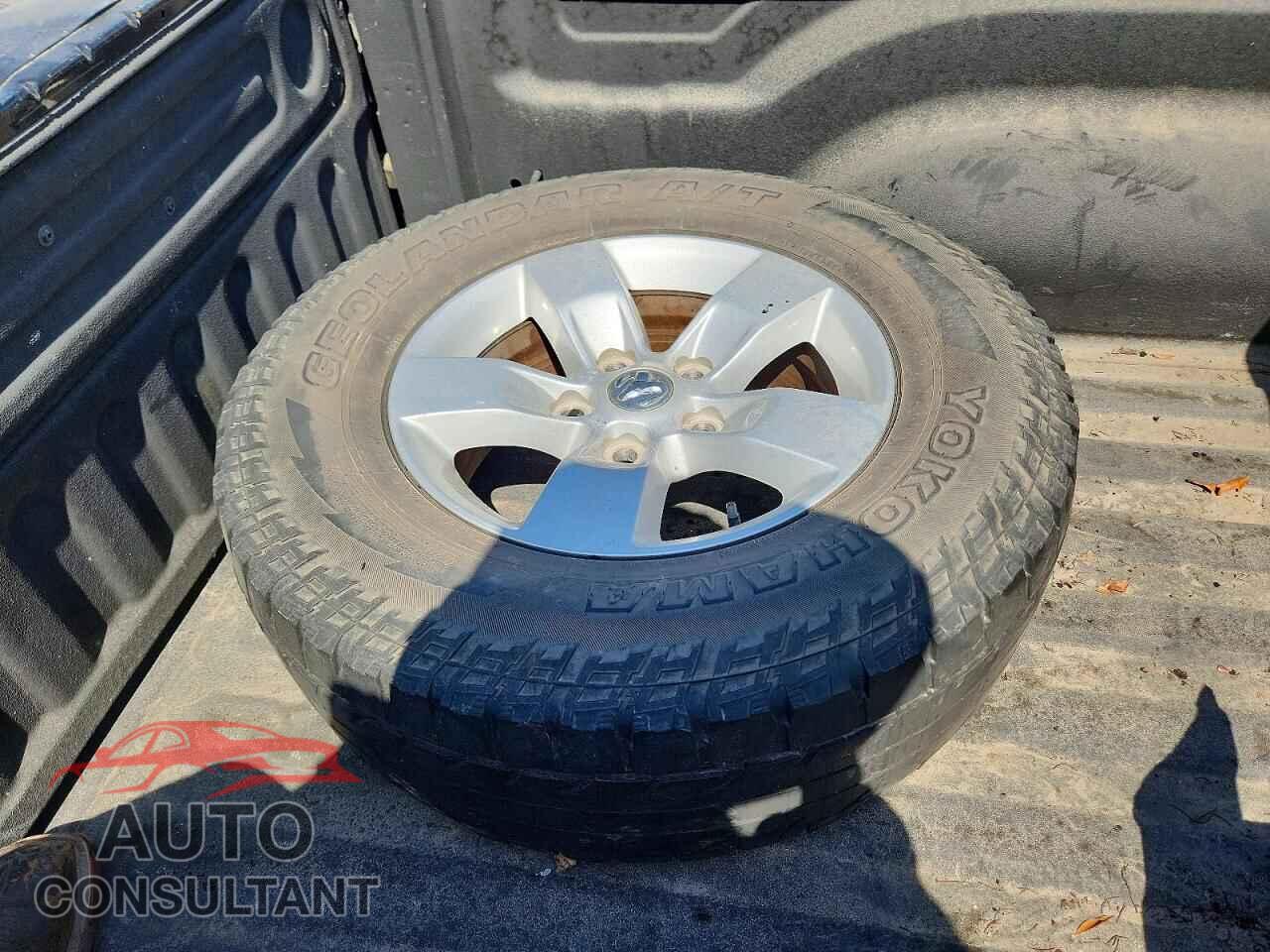 DODGE RAM 1500 2012 - 1C6RD6PT9CS323798