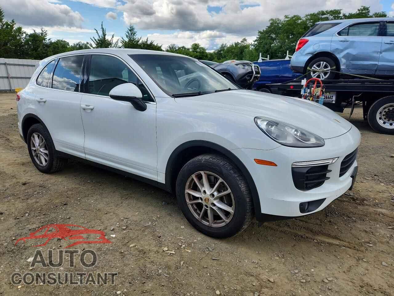 PORSCHE CAYENNE 2016 - WP1AA2A23GLA06105