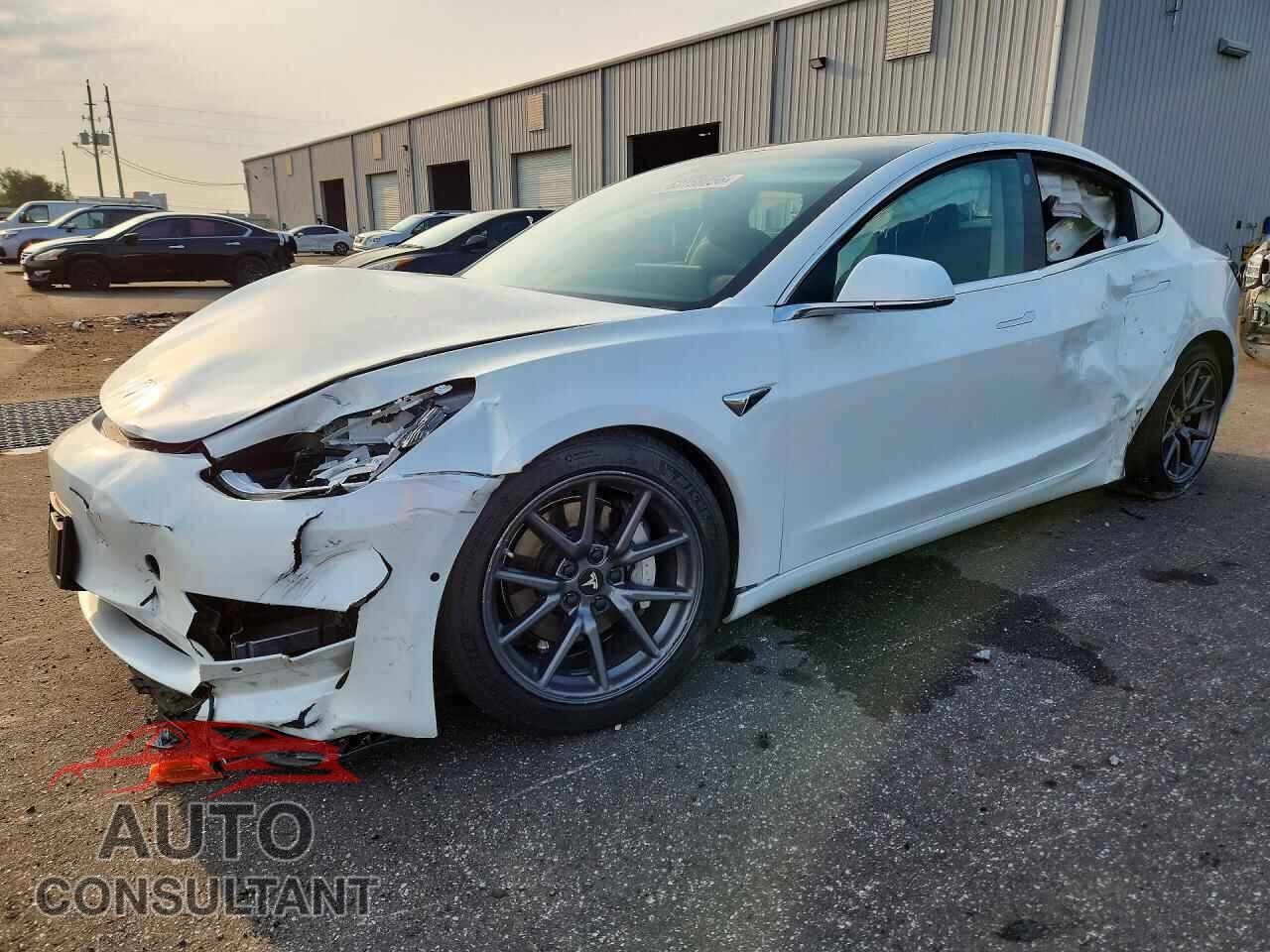 TESLA MODEL 3 2020 - 5YJ3E1EA2LF785231