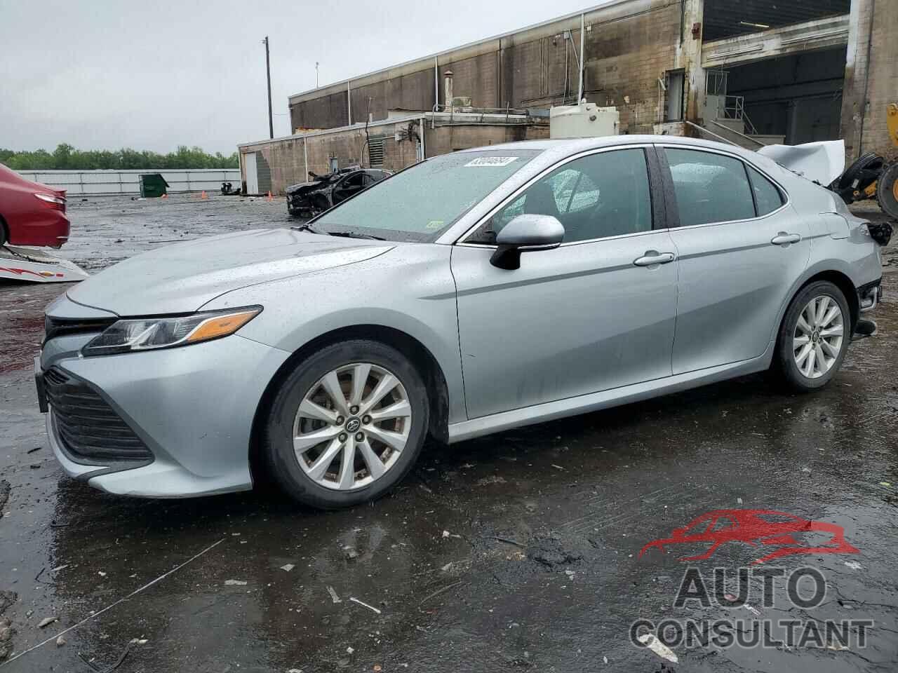 TOYOTA CAMRY 2018 - 4T1B11HK7JU539867
