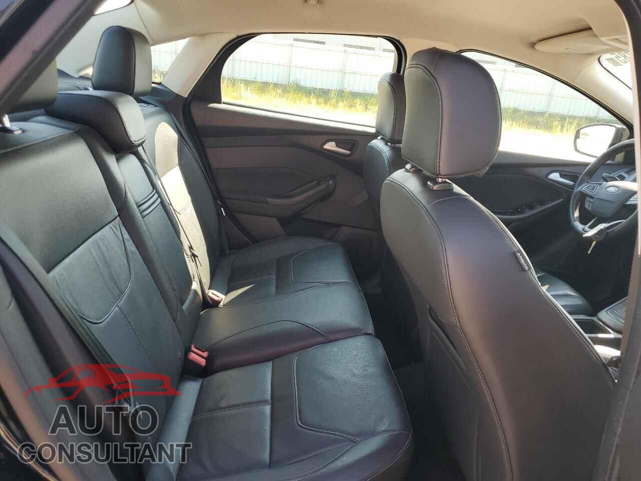 FORD FOCUS 2016 - 1FADP3F27GL268498