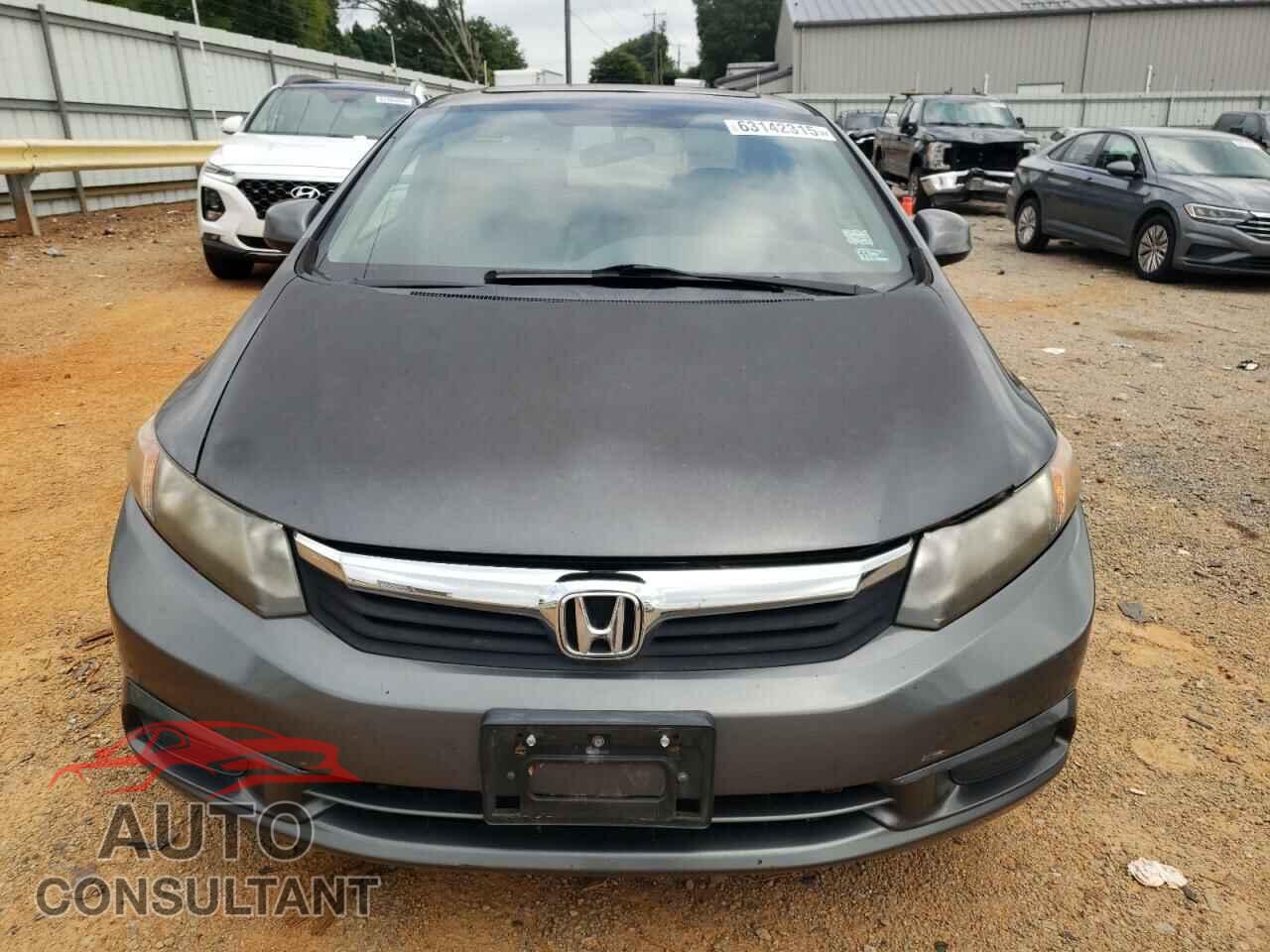 HONDA CIVIC 2012 - 2HGFB2F83CH300646