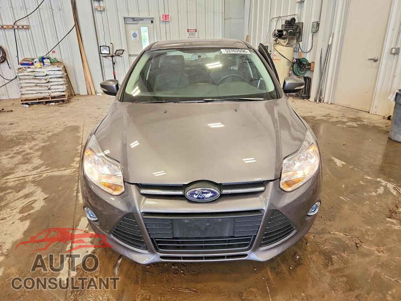 FORD FOCUS 2014 - 1FADP3F29EL194675