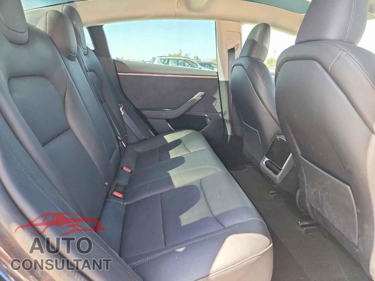 TESLA MODEL 3 2024 - 5YJ3E1EB0RF746476