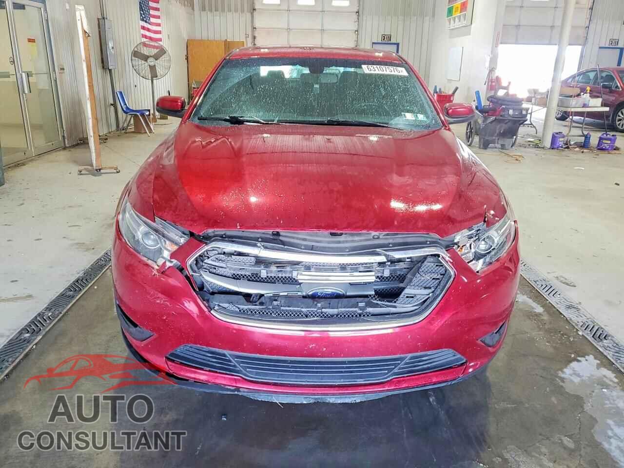 FORD TAURUS 2017 - 1FAHP2E83HG146460